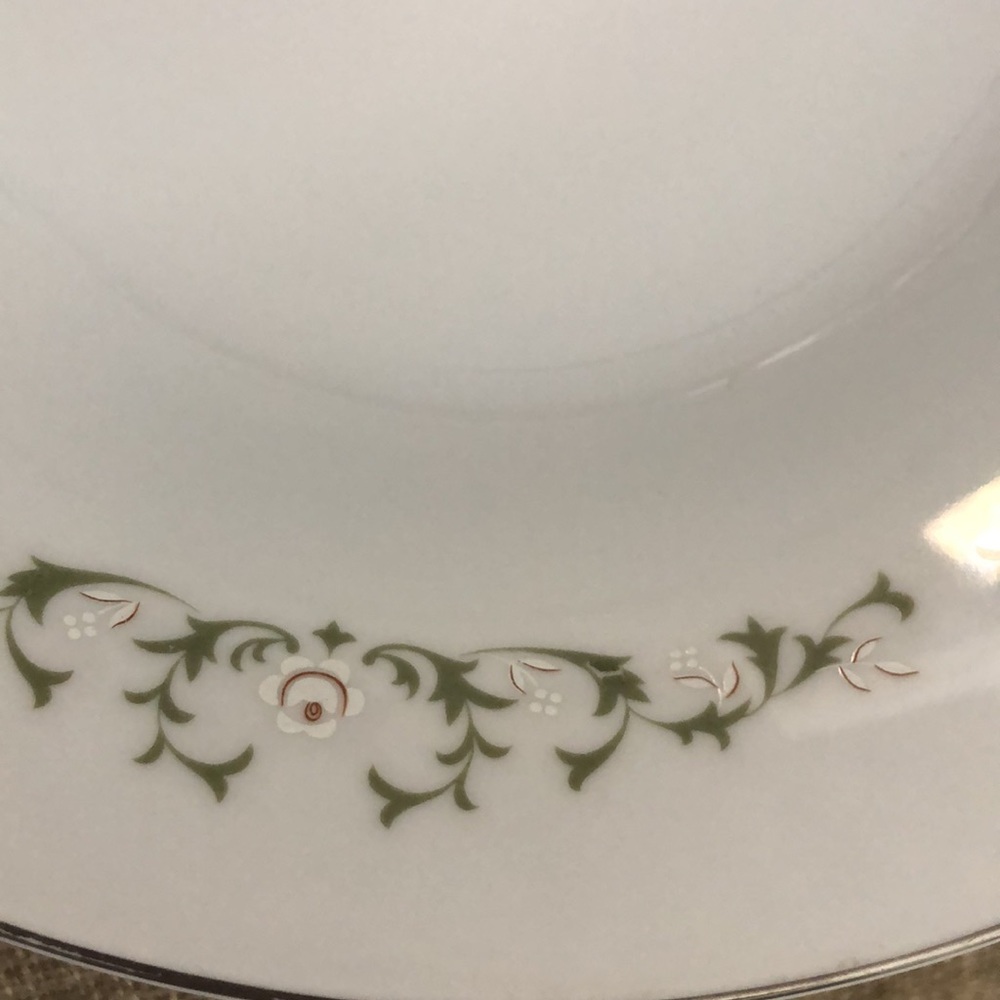 Dina china  vintage beautiful piece will need packed well no damage perfect - Picture 9 of 9